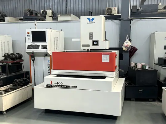 Wire-cutting EDM equipment in the JFMOULD mold factory